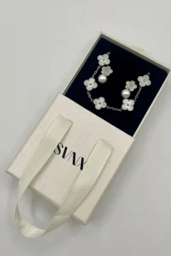 Clover Bracelet & Earrings With Pearl Detail In Silver by SVNX