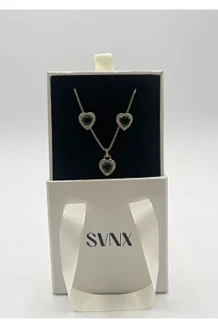 Emerald Green Diamante Heart Necklace And Earrings Set In Gold by SVNX