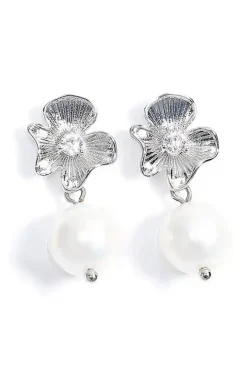 Flower Drop Pearl Earrings In Silver by SVNX