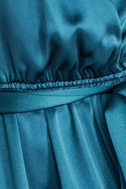 Flutter Sleeve With Elastic Midi Dress - Emerald Green by Goddiva