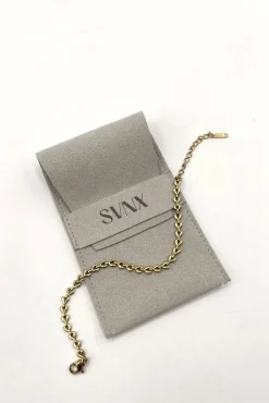 Heart Link Bracelet In Gold by SVNX