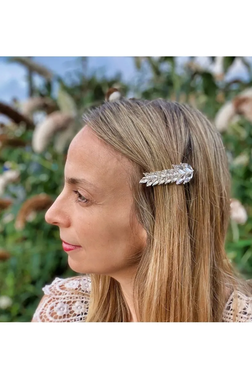 Vintage Hair Clip Small Leaf by QueenMee Accessories